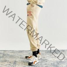 르꼬끄바지 UQC QM323LFP92-AYL 아치형 스몰그래픽 셋업 루즈핏 조거팬츠 AYL