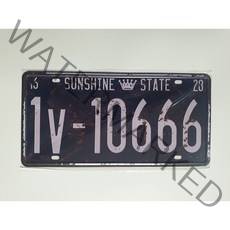 장식용 외국자동차번호판 30종 복고풍 빈티지 레트로 인테리어 벽면장식 소품, 18.짙은퍼플1v-10666